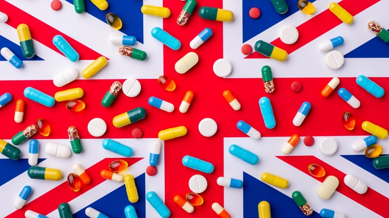 UK flag tablets capsules