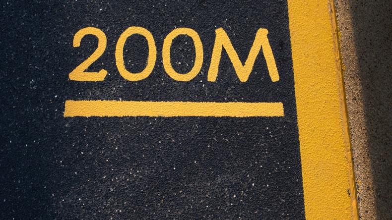 200m road marking