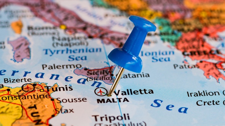 Malta on map with pin