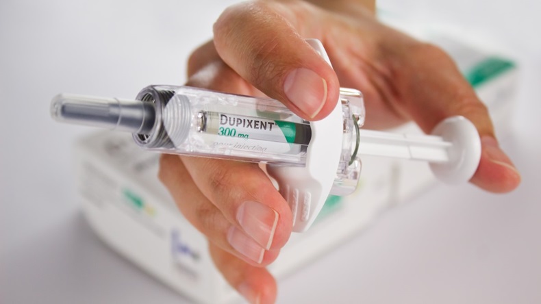 Dupixent syringe